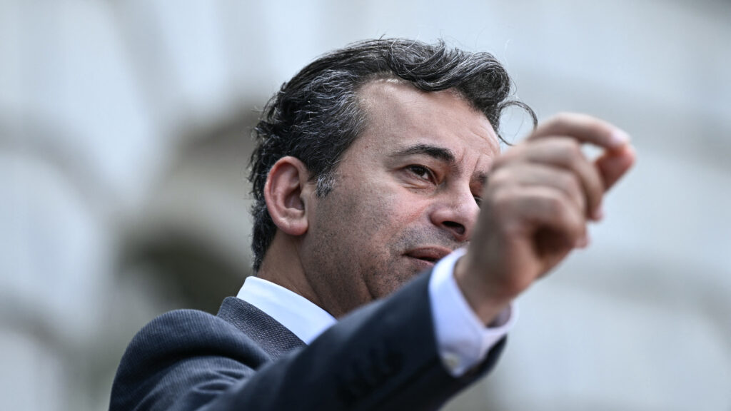 STAT+: Scandal and controversy take toll on FDA credibility