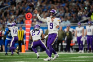J.J. McCarthy throws for 2 TDs and runs for a score in his return as Vikings beat Lions 27-24