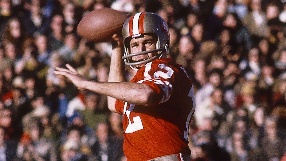 49ers mourn death of franchise icon, NFL MVP John Brodie