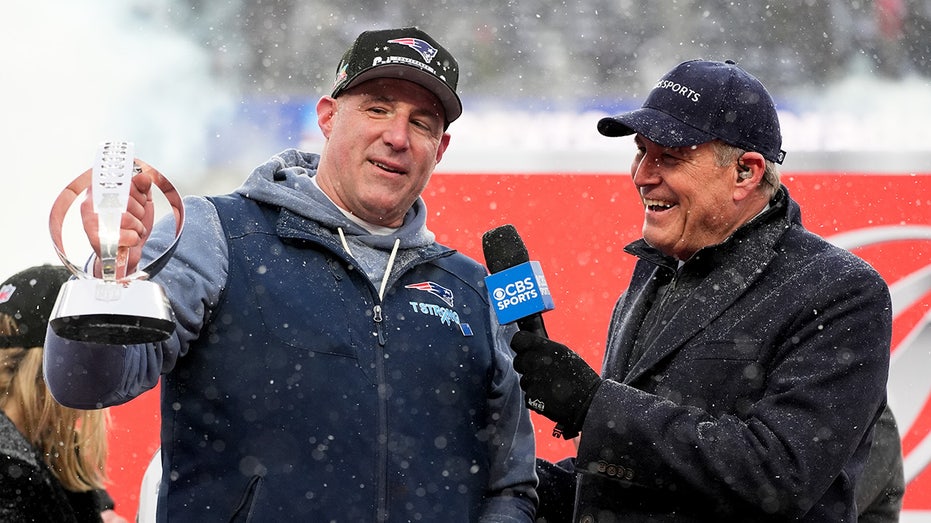 Patriots’ Mike Vrabel on cusp of NFL history as team heads to Super Bowl LX