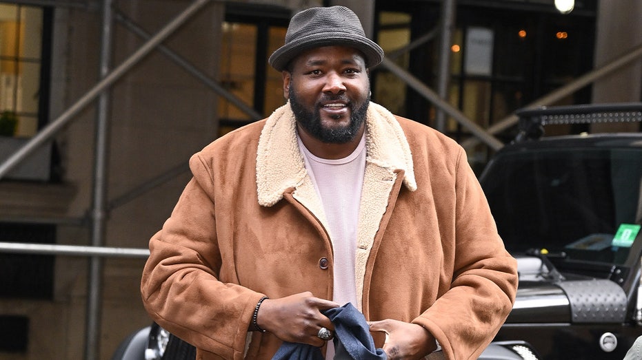 ‘Blind Side’ star Quinton Aaron on life support after severe blood infection, wife says he’s ‘a fighter’