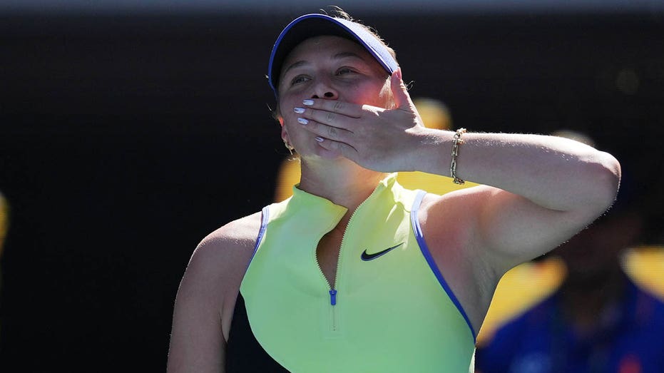 Tennis star Amanda Anisimova dismisses reporter’s cynical question about US: ‘I don’t think that’s relevant’