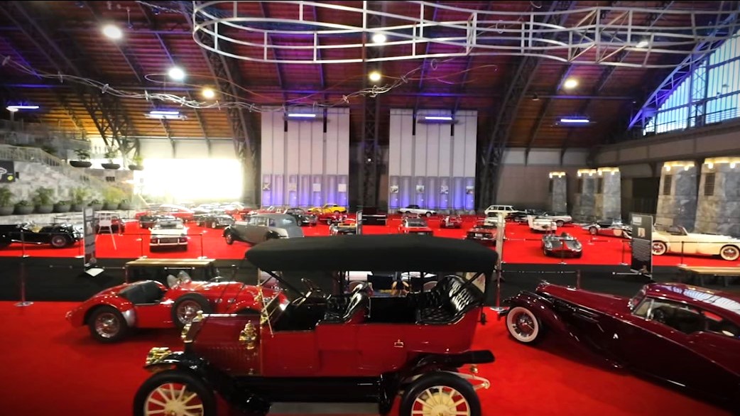 Classics Boulevard adds charm and nostalgia at the Philadelphia Auto Show