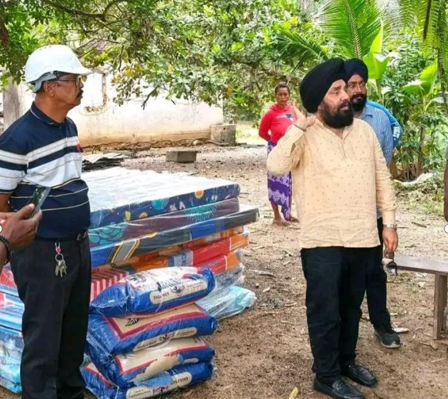 Liberia: Jeety Rubber, SRC Donate Relief Materials to Margibi Fire Victims