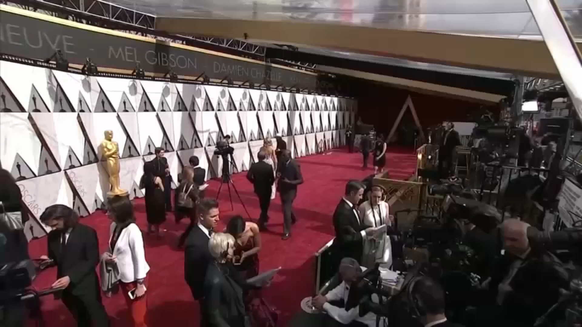 The big business behind the Oscars red carpet, where fashion meets marketing